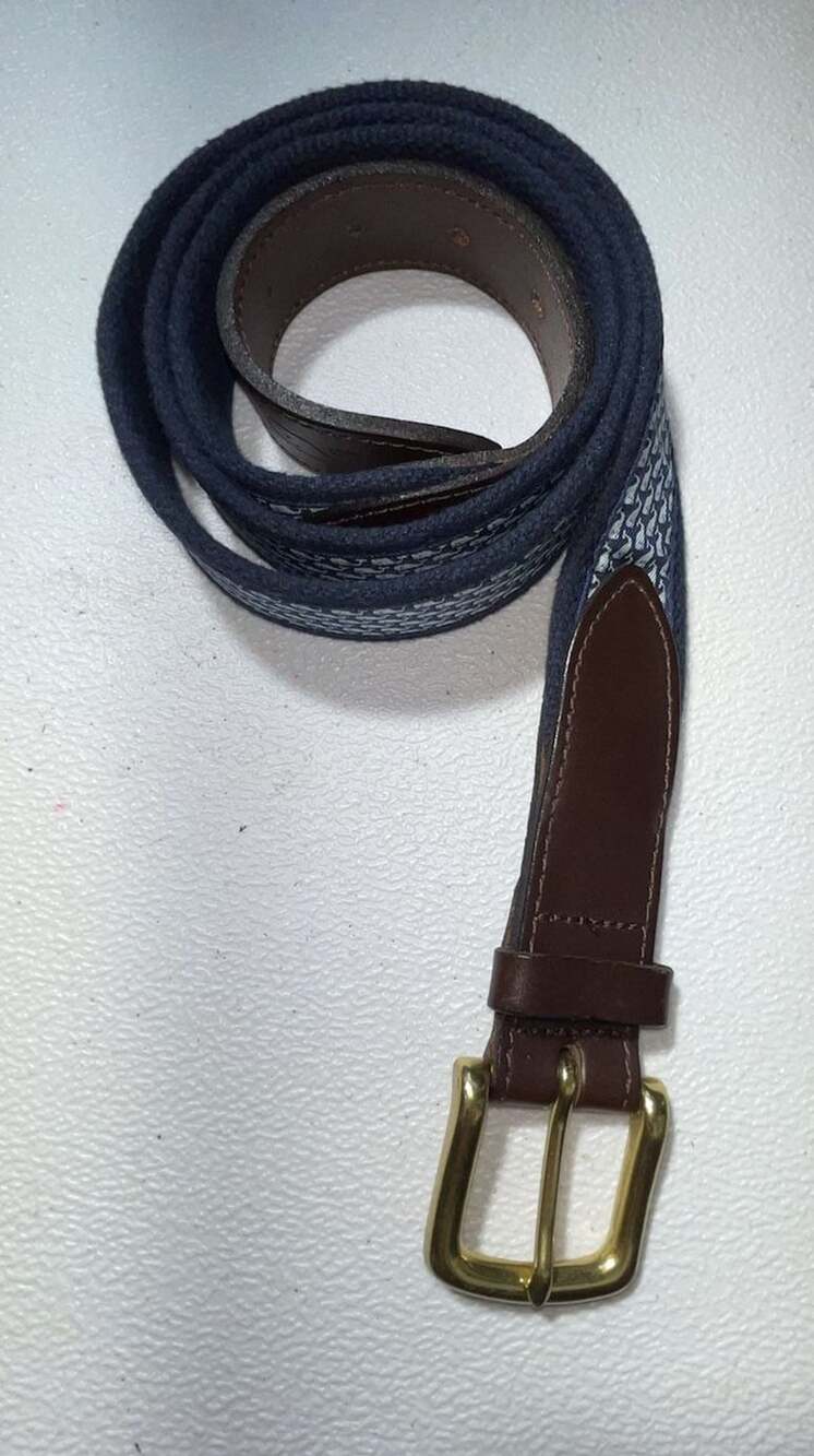 Vineyard Vines Classic Whale Canvas Club Men's Belt Navy Size 42 Leather